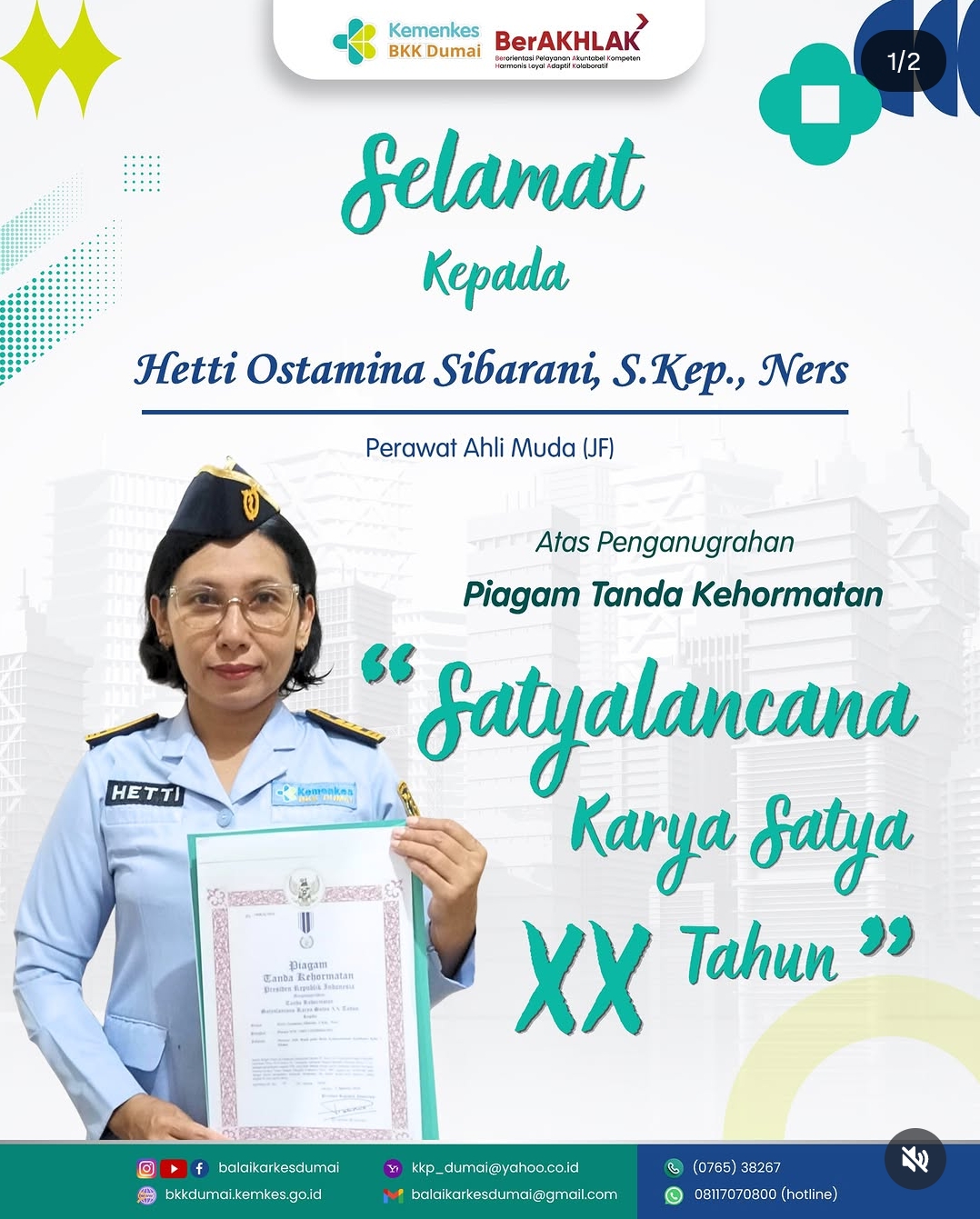 Balai Kekarantinaan Kesehatan Kelas I Dumai menyerahkan piagam tanda kehormatan Satyalancana Karya Satya XX Tahun.